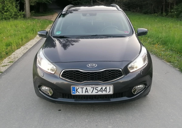 Kia Ceed cena 37900 przebieg: 199140, rok produkcji 2013 z Międzychód małe 352